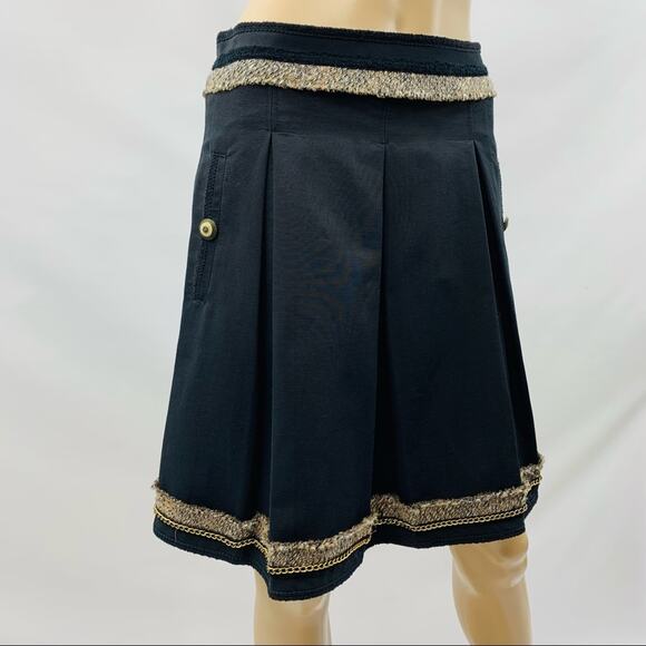 BCBGMaxAzria Dresses & Skirts - BCBGMaxAzria Kailin Black Gold Chain Pleated Skirt